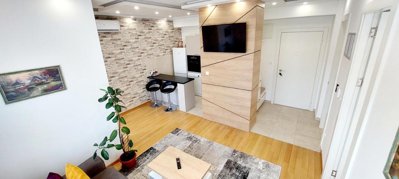 Extra Apartman City Centre Banja Luka Exterior foto