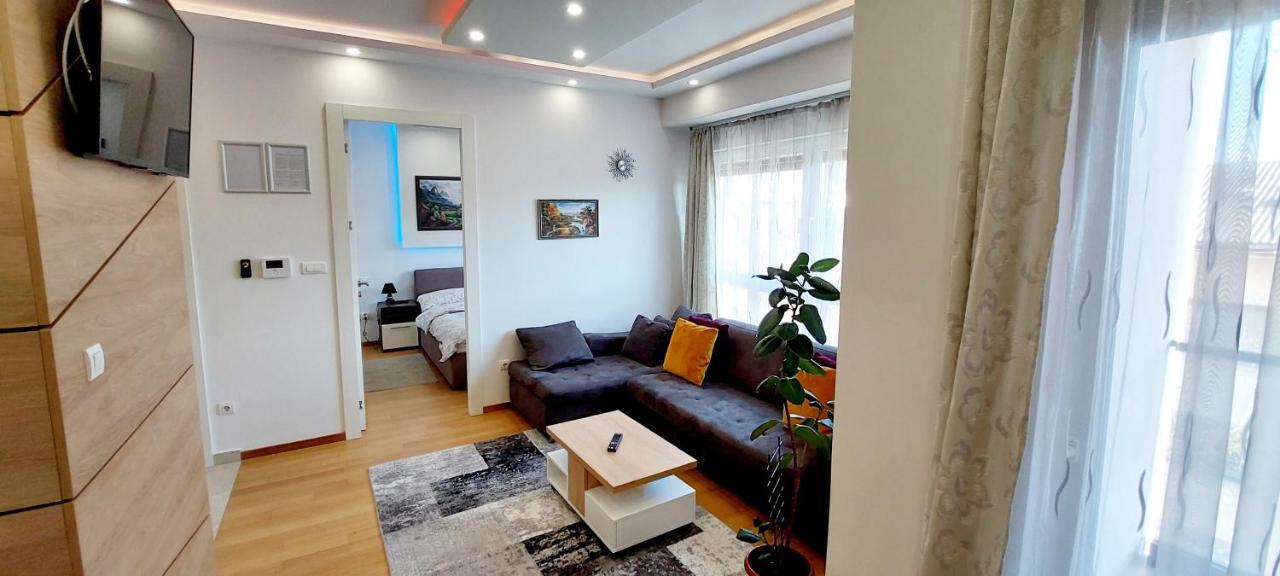 Extra Apartman City Centre Banja Luka Exterior foto