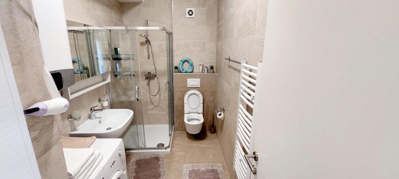 Extra Apartman City Centre Banja Luka Exterior foto