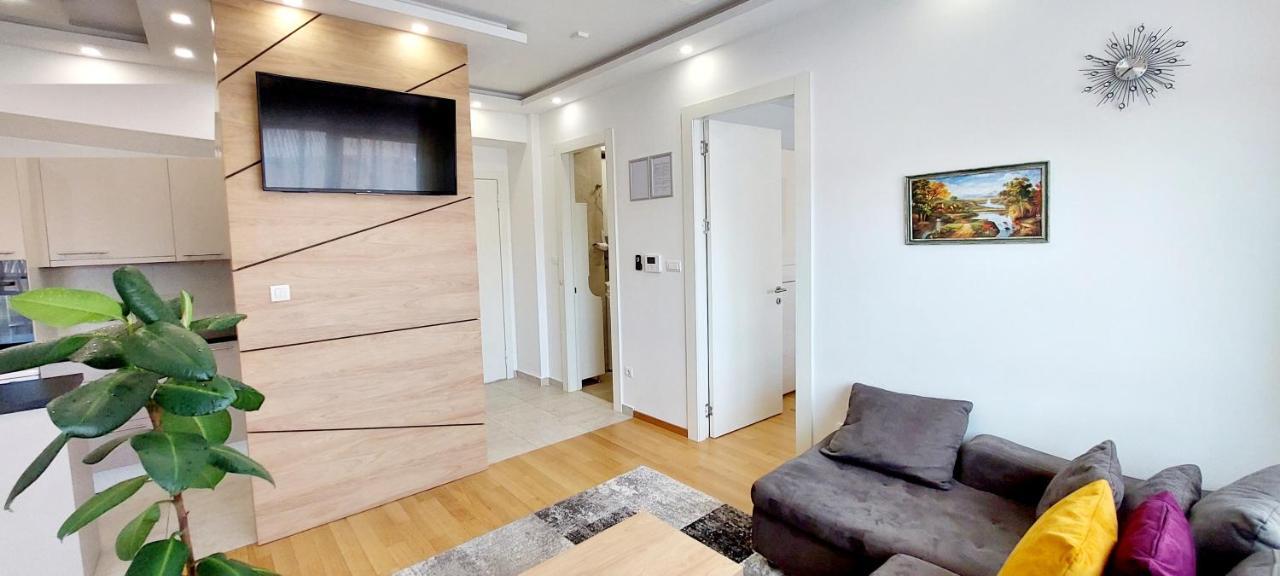 Extra Apartman City Centre Banja Luka Exterior foto